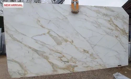 Calacatta Oro marmor